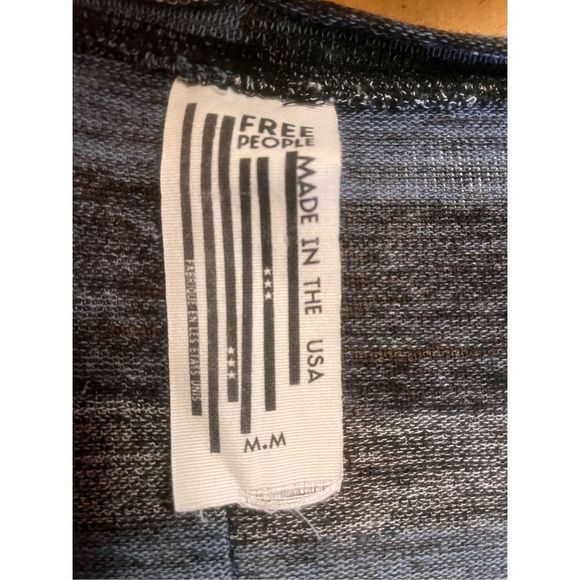 Free People Anthropologie Oversized Knit Striped Blue Gray Shirt Top M (1010) - Picture 4 of 5